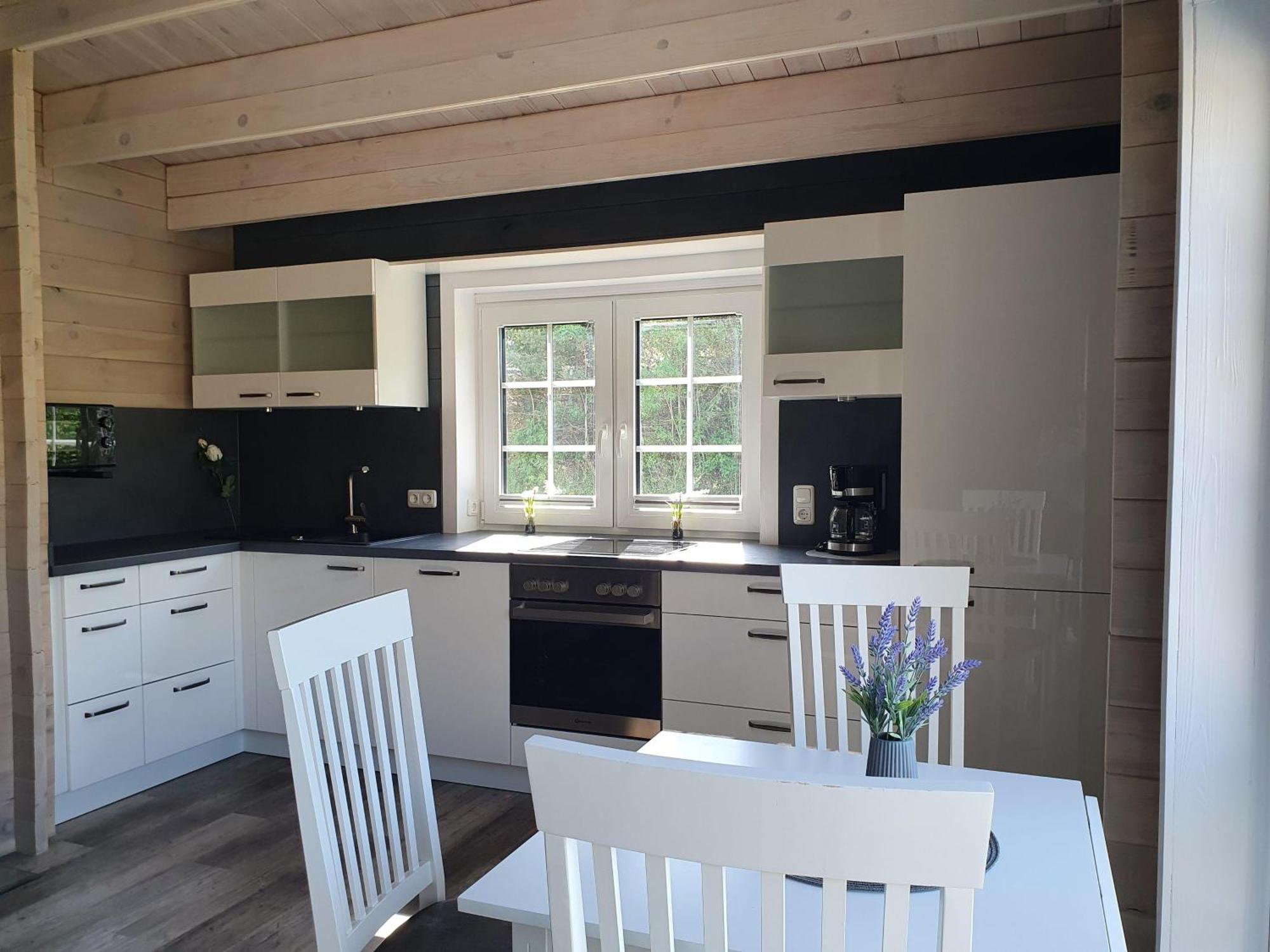 Idyllisches-Blockbohlenhaus-Mit-Eigenem-Garten-Und-Sauna-Zum-Wohlfuehlen Martensrade Екстериор снимка
